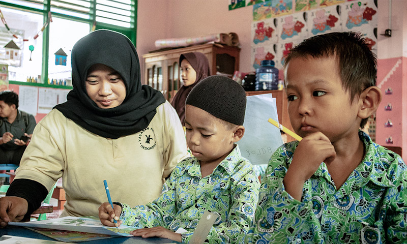 Environmental education for school kids in Berau, Indonesia