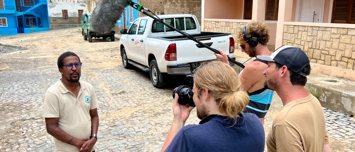 Pressetermin mit Galileo bei Fundaçao Tartaruga, Boa Vista, Kapverden